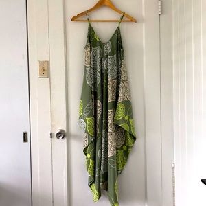 MANUHEALIʻI jumpsuit with māmaki print